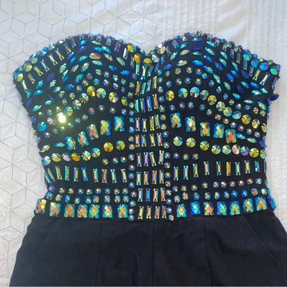 Guess romper size 2 - Picture 2 of 3